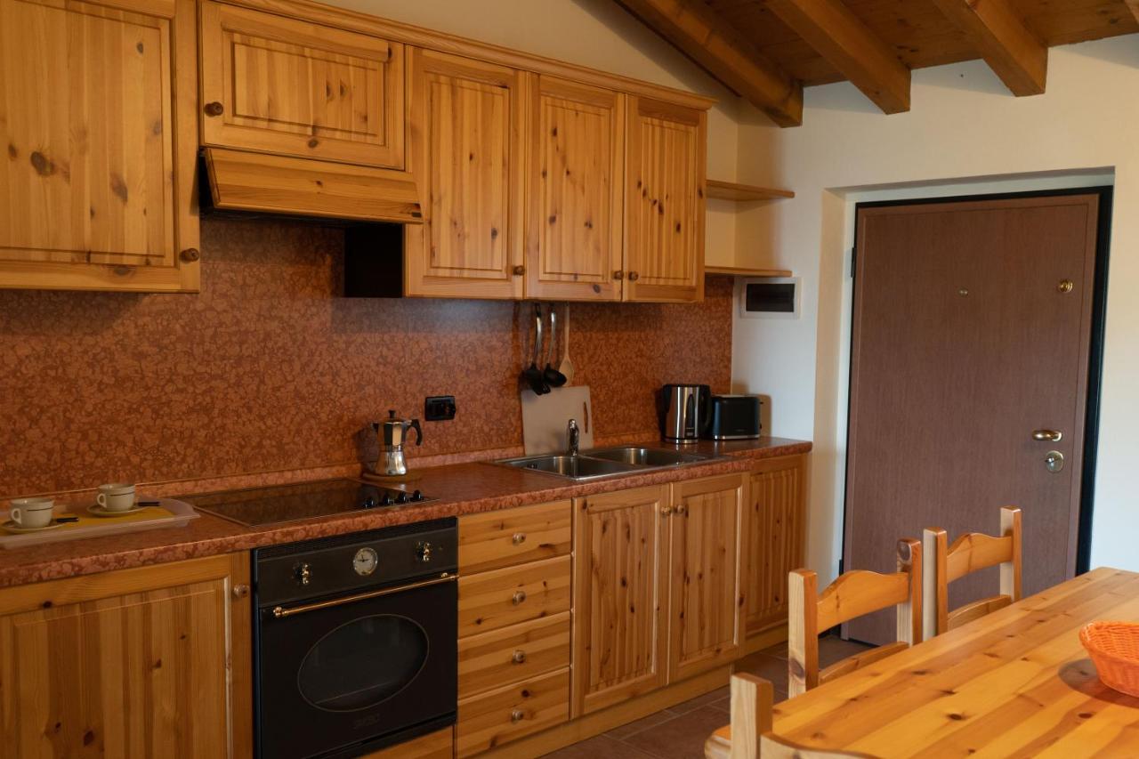 La Fiocchina - Magic Place - Apartments & Studios In Garda Lake - Countryside Farmhouse, Inside The Middle Of The Lake Saló Exterior foto