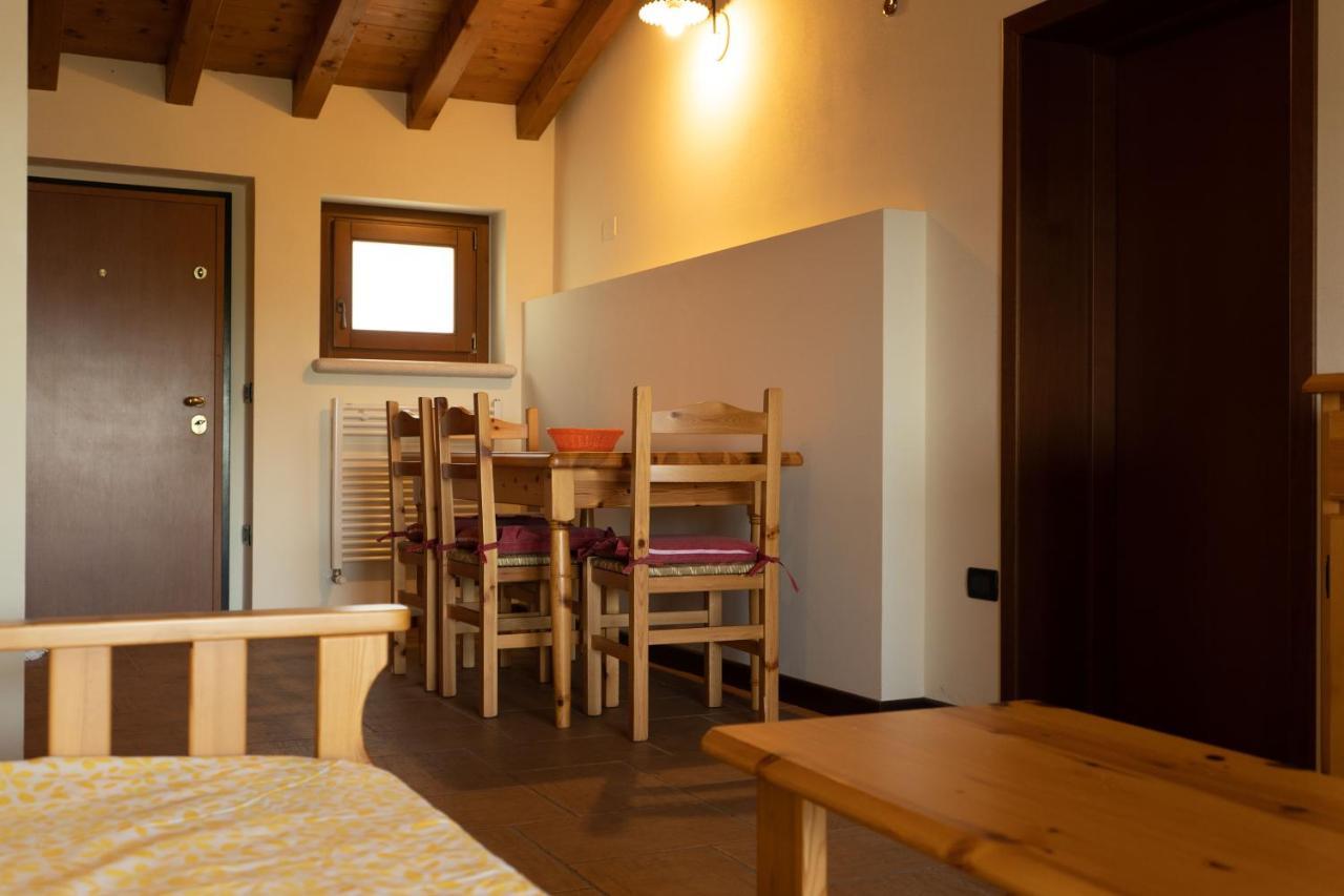 La Fiocchina - Magic Place - Apartments & Studios In Garda Lake - Countryside Farmhouse, Inside The Middle Of The Lake Saló Exterior foto