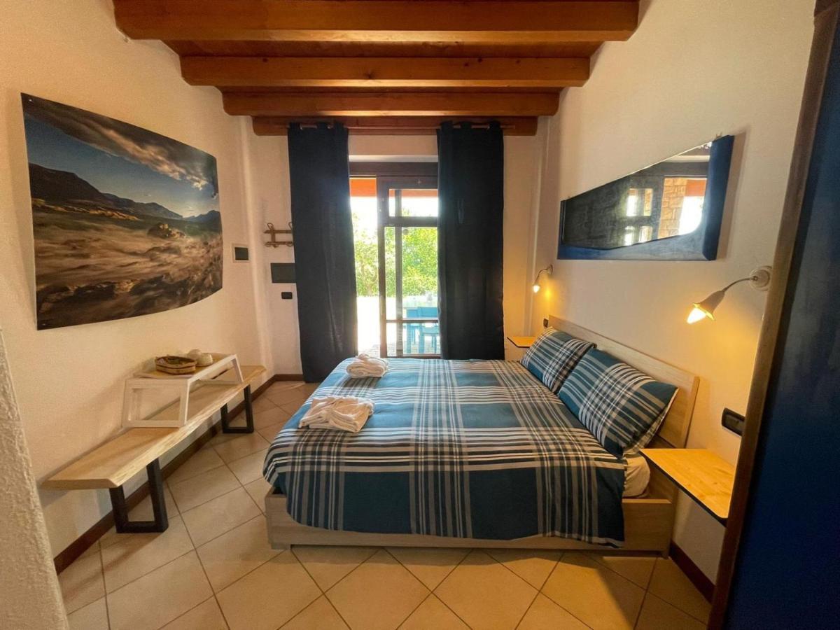 La Fiocchina - Magic Place - Apartments & Studios In Garda Lake - Countryside Farmhouse, Inside The Middle Of The Lake Saló Exterior foto