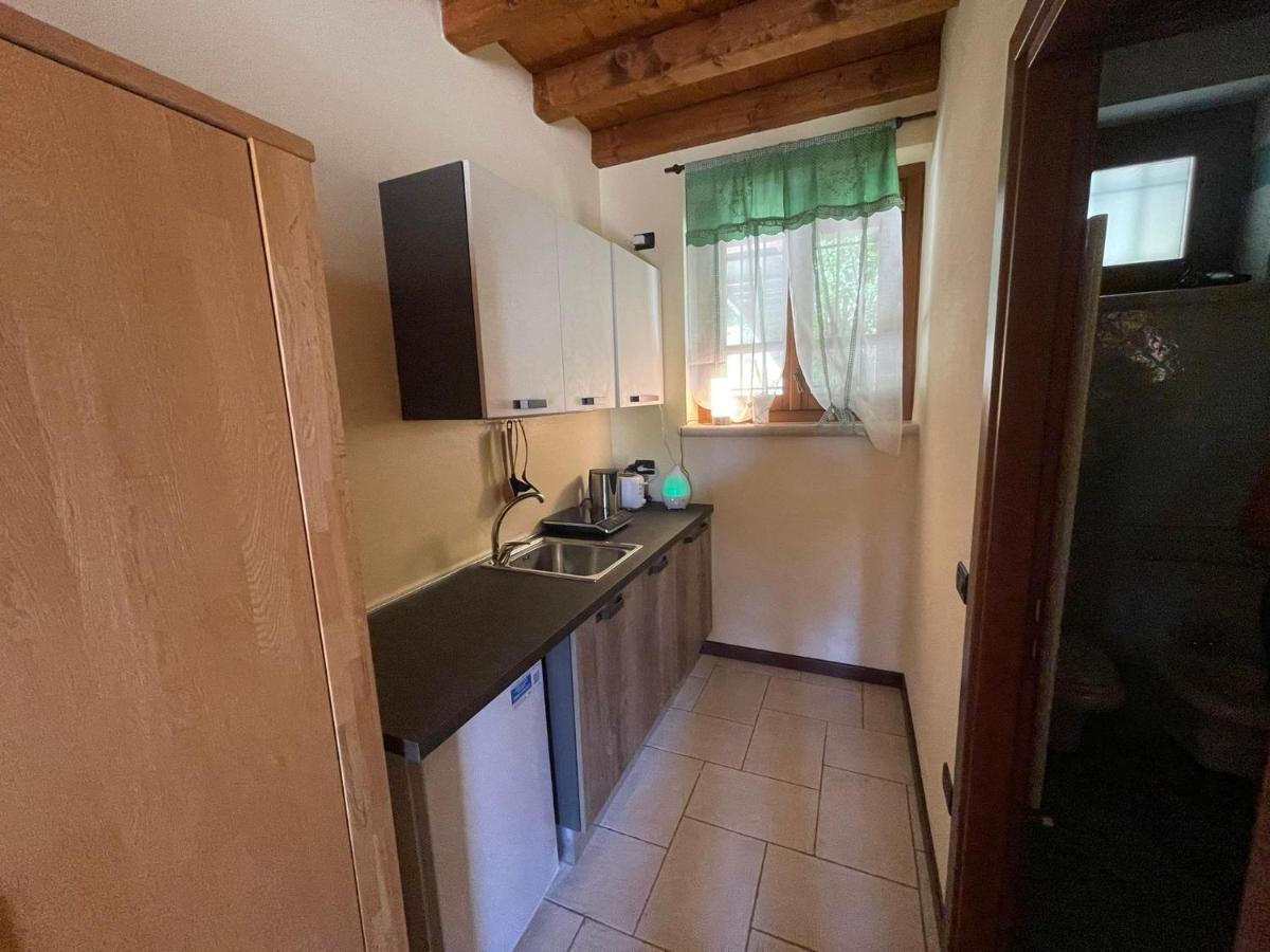 La Fiocchina - Magic Place - Apartments & Studios In Garda Lake - Countryside Farmhouse, Inside The Middle Of The Lake Saló Exterior foto
