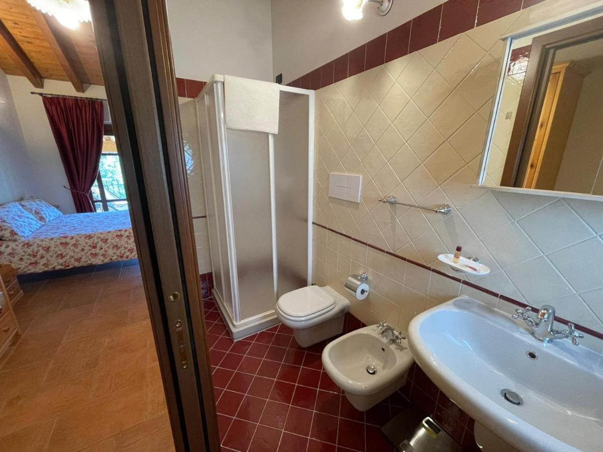 La Fiocchina - Magic Place - Apartments & Studios In Garda Lake - Countryside Farmhouse, Inside The Middle Of The Lake Saló Exterior foto