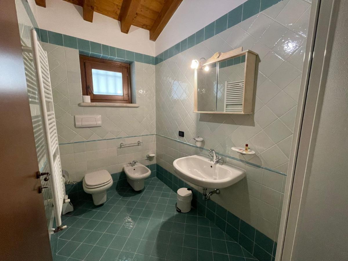 La Fiocchina - Magic Place - Apartments & Studios In Garda Lake - Countryside Farmhouse, Inside The Middle Of The Lake Saló Exterior foto