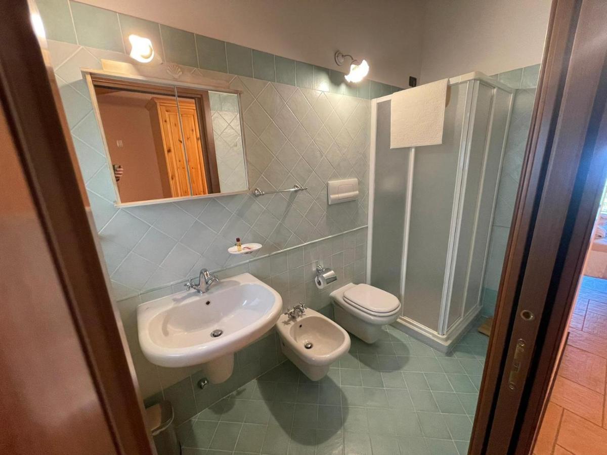 La Fiocchina - Magic Place - Apartments & Studios In Garda Lake - Countryside Farmhouse, Inside The Middle Of The Lake Saló Exterior foto